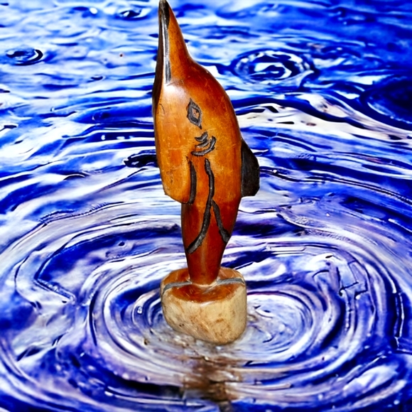 Gorgeous beautiful 12in. wooden handcrafted standing vintage dolphin - Picture 1 of 1